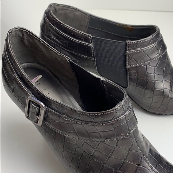 Faux Snakeskin ankle boots Kelly & Kaitie - Picture 2 of 5